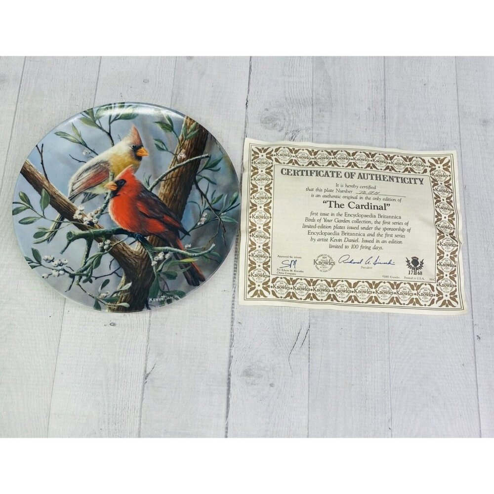 Edwin M Knowles Kevin Daniel ENCYCLOPEDIA BRITANNICA BIRDS Collector Plate Set 4 - Picture 4 of 14